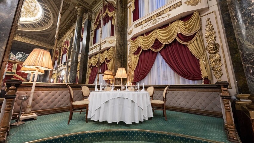 самый большой ресторан в москве. кристалл рум баккара ресторан. баккара кристал рум ресторан. самый большой ресторан в москве. Crystal room ресторан москва.