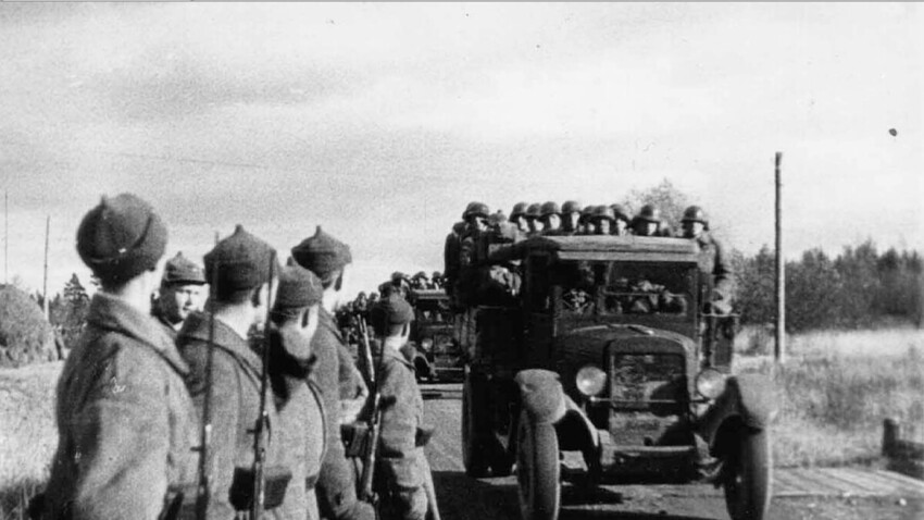 Ejército Rojo entrando en Estonia en octubre de 1939