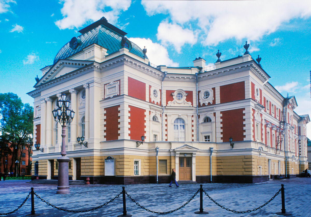 Irkutsk City Theater. September 1, 2000