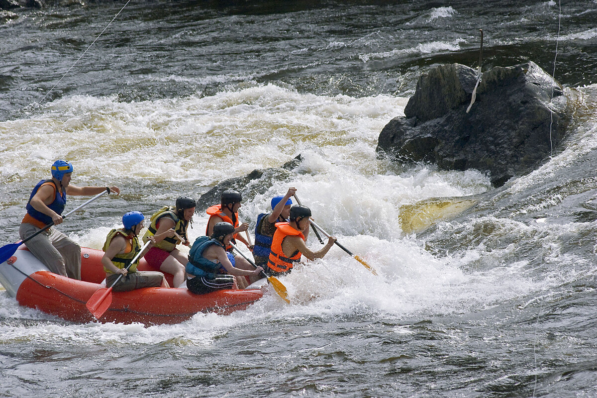 Extreme tourism on the Vuoksa River