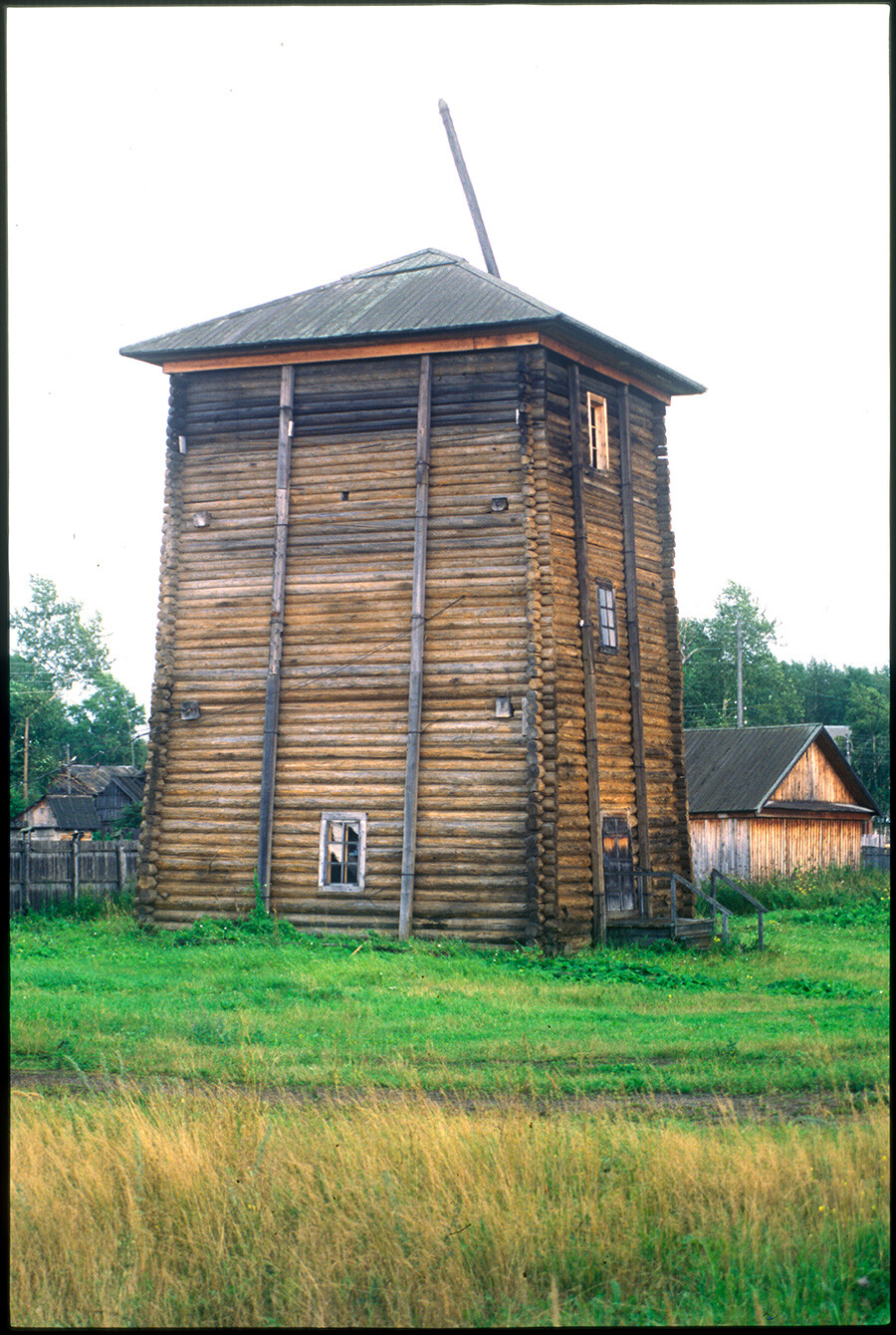 Salina Riazantsev, torre de bombeo de salmuera Alexander. 12 de agosto de 2000