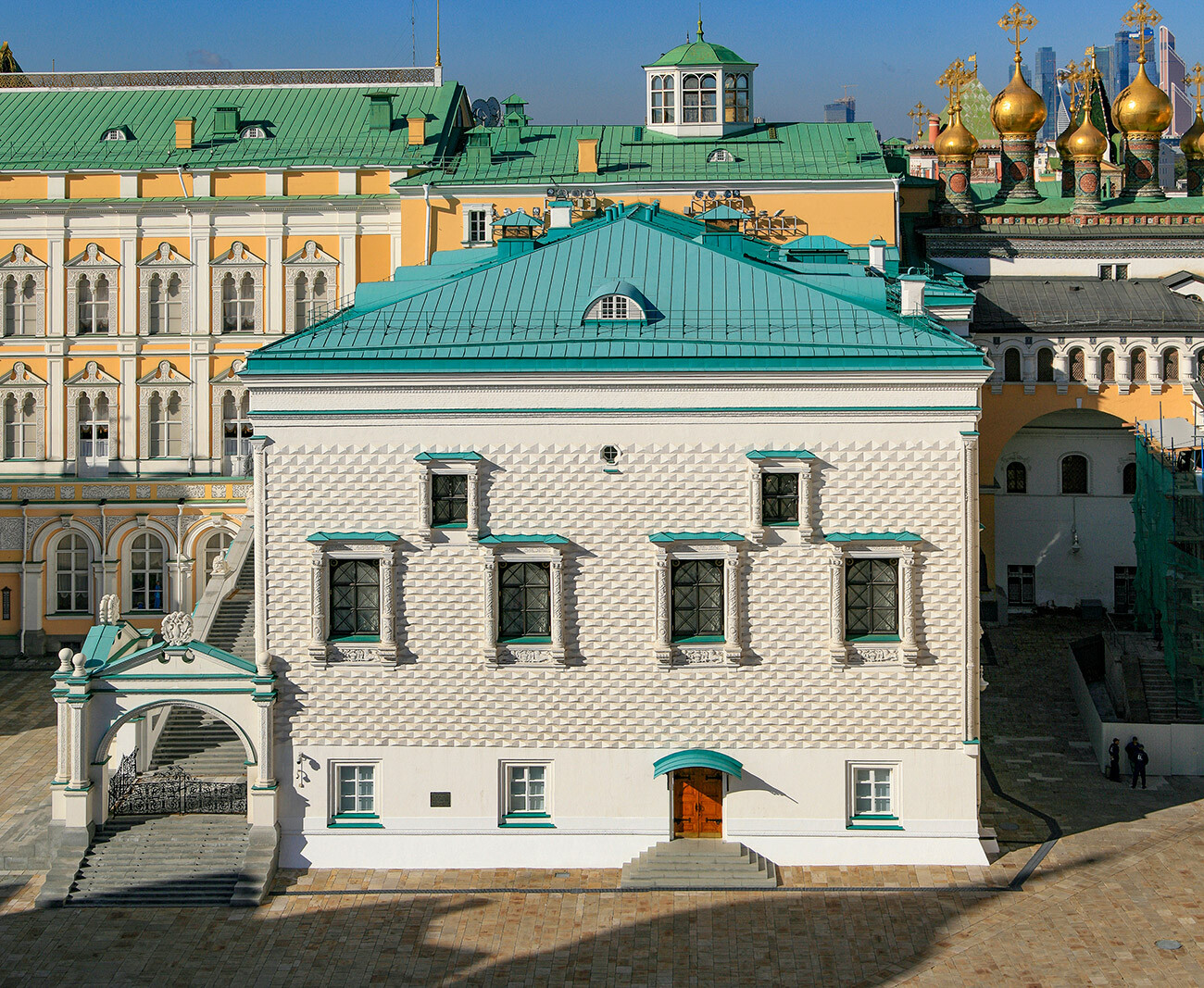 Kremlin de Moscú, Palacio de las Facetas. Vista desde el campanario de Iván III.