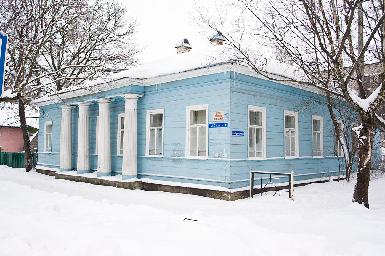  A. V. Zhilin house, Karl Marx Street 10. December 30, 2009