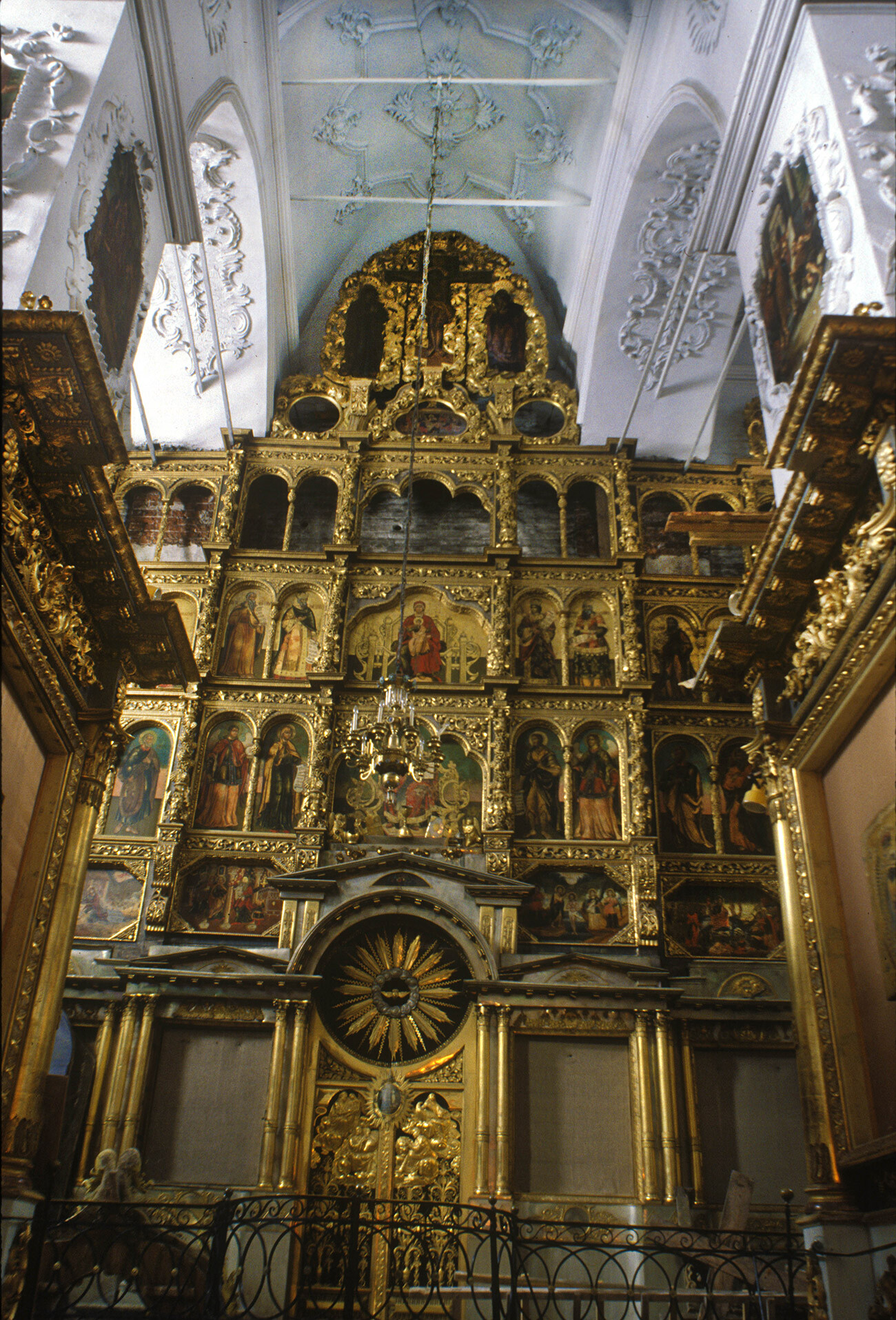 Cathedral of Nativity of the Virgin (1690). View east toward icon screen. March 10, 1998