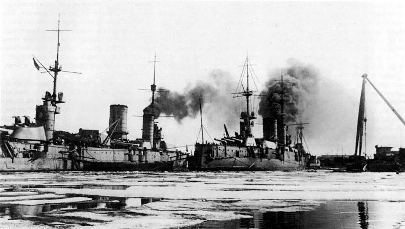 Battleships ‘Petropavlovsk’ and ‘Sevastopol’ in 1921. 