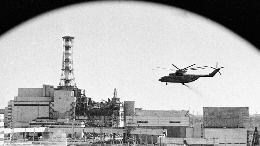 Mi-26 en vuelo sobre Chernóbil.