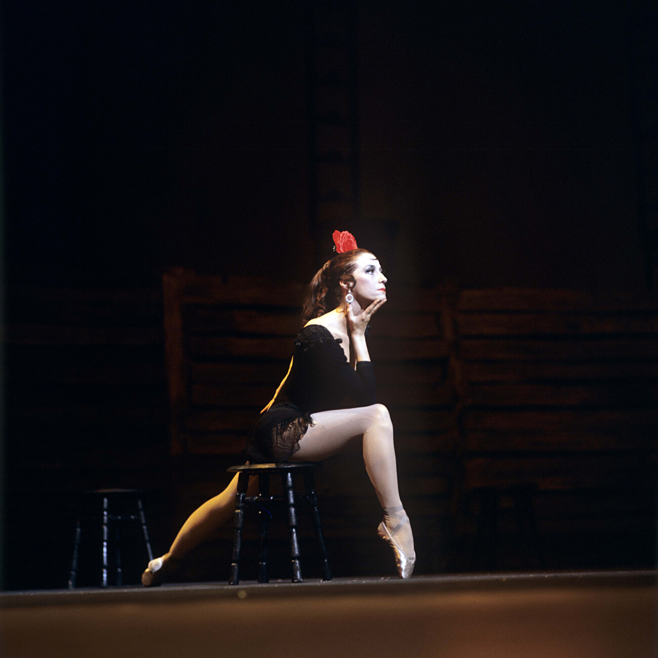 Maya Plisétskaya como Carmen en el ballet 'Carmen Suite' representado en el Teatro Bolshói de Moscú.