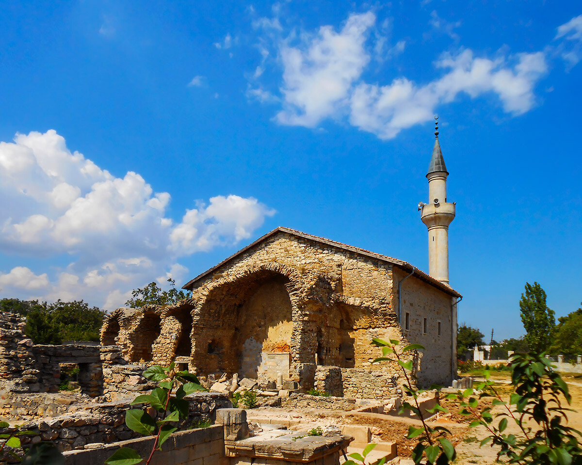 Ozbek Han Mosque, Stary Krym