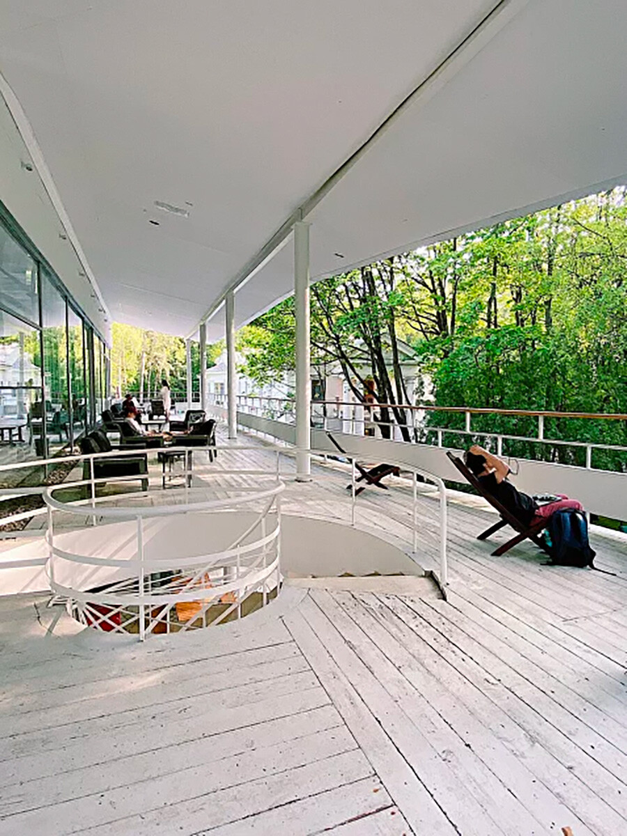 La terrazza al piano superiore della Casa della Creatività degli scrittori