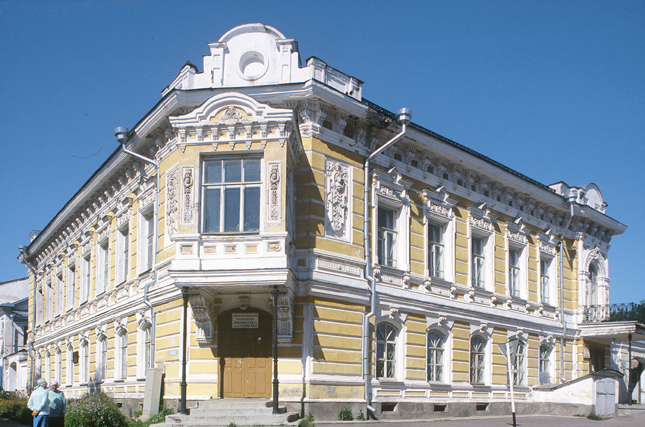 Casa de Ya. M. Pozdeiev (actual biblioteca municipal). 12 de agosto de 2006