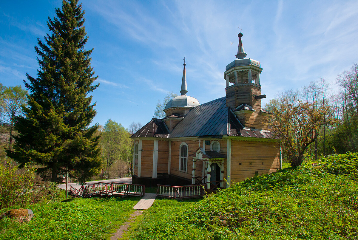 St. Peter's Church. Built in 1721 according to the drawings of Peter the Great. 