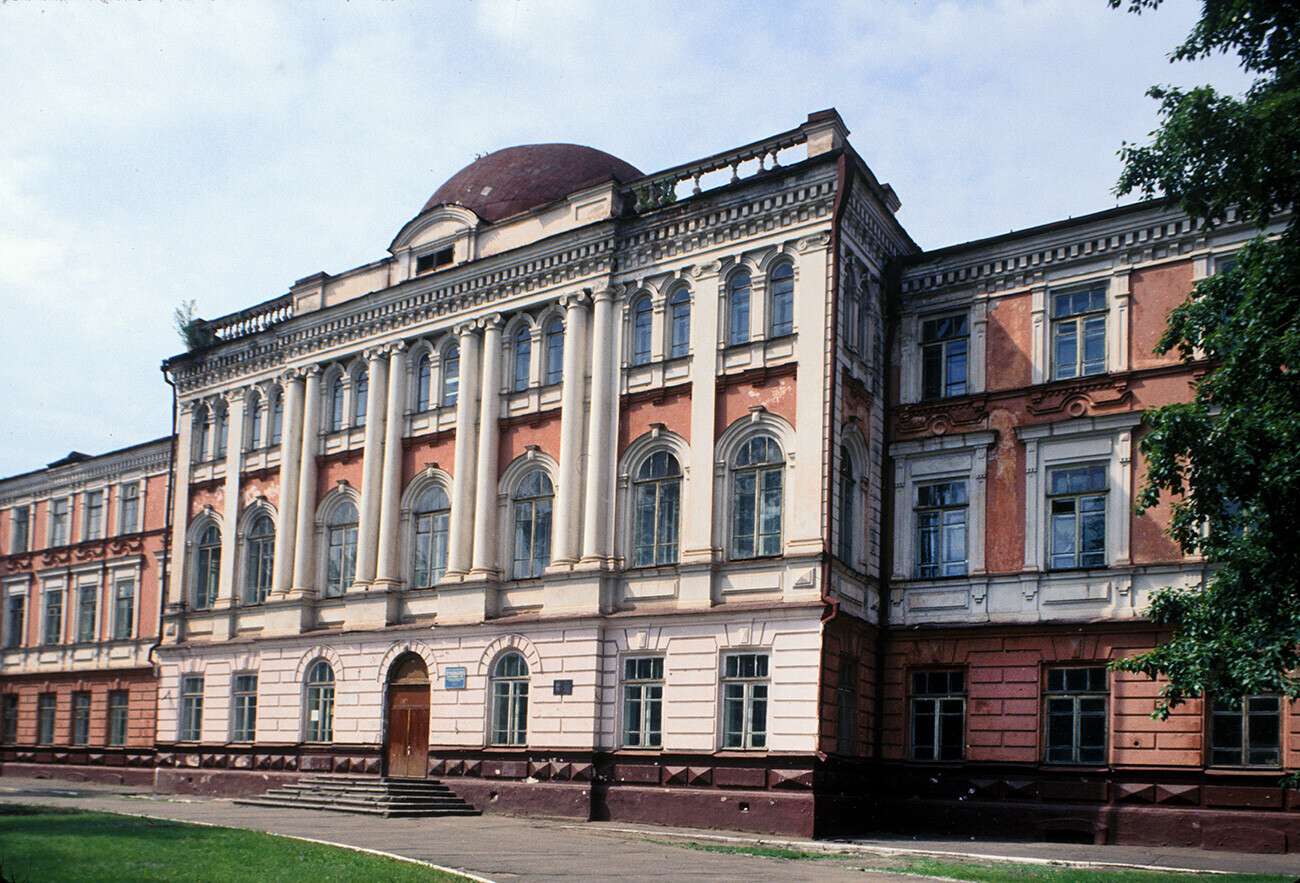 Lycée de filles Alekseevski fondé en 1902 et construit en 1910-1911