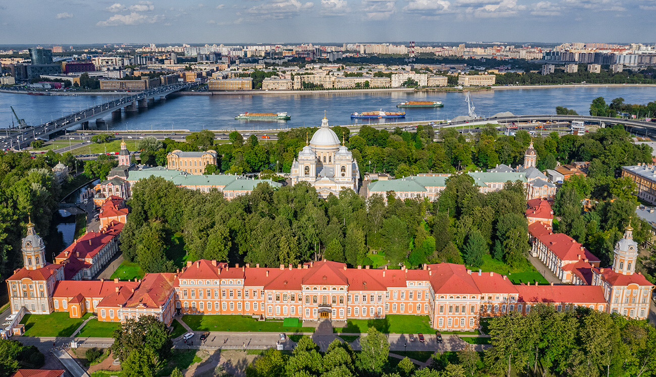 Lavra architectural complex on the banks of the Neva River (the main Trinity Cathedral is seen in the middle)
