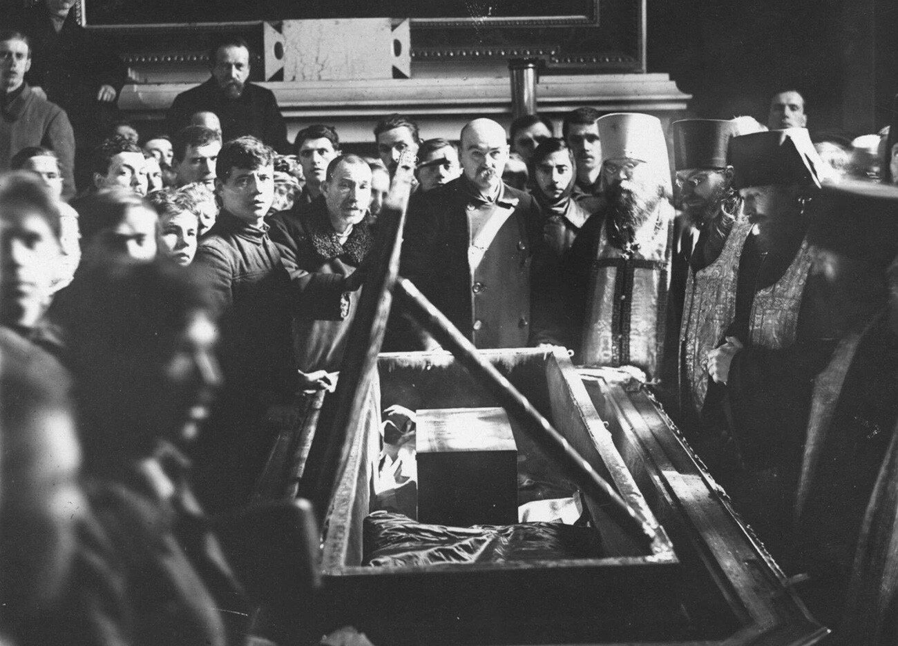 The Bolsheviks open the casket with the relics of Alexander Nevsky, 1922
