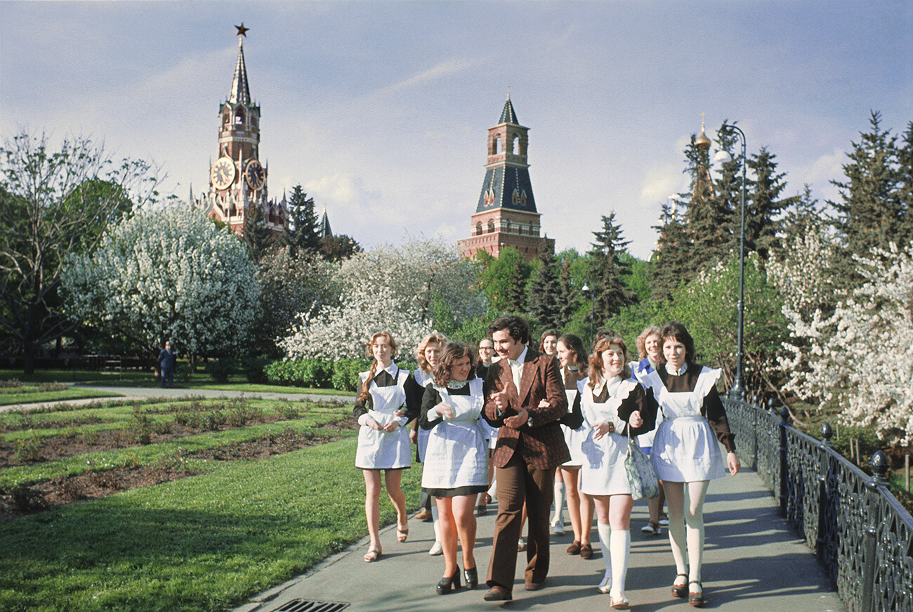 La Dernière sonnerie: comment est née la tradition de célébrer la fin de l’école en Russie?