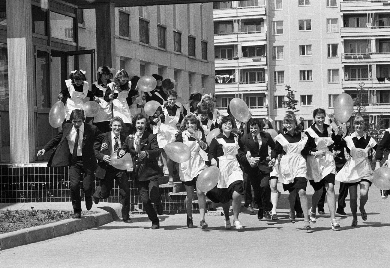 La Dernière sonnerie: comment est née la tradition de célébrer la fin de l’école en Russie?