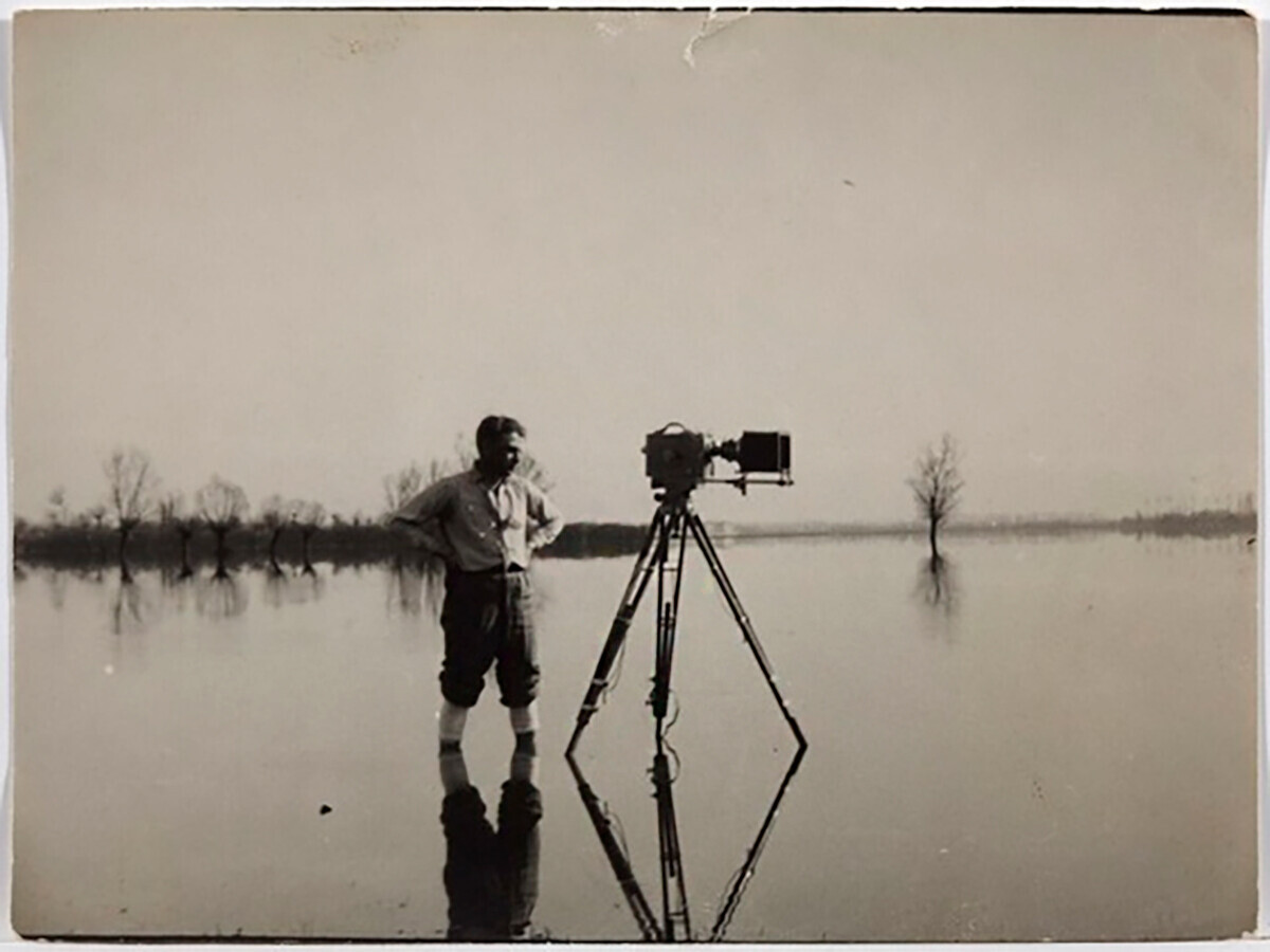 Grigori Alexandrov sur le tournage de Romance Sentimentale