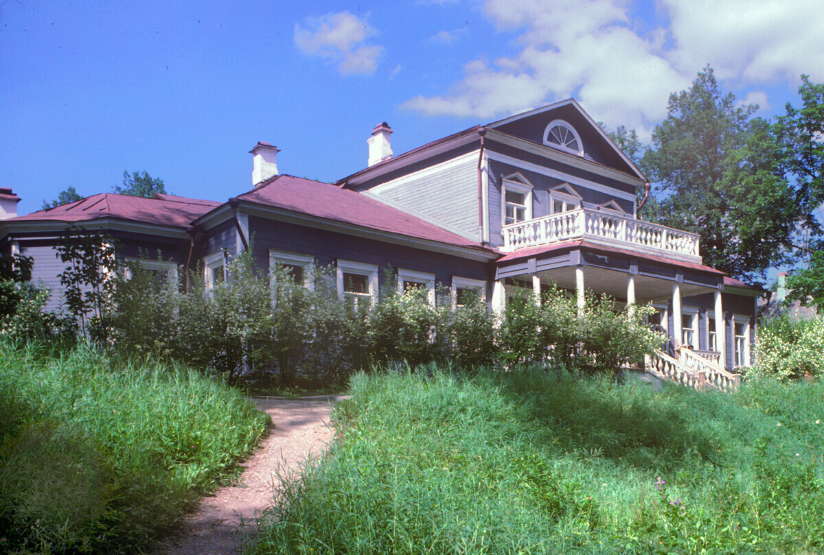 Domaine d’Abramtsevo, vue prise du parc