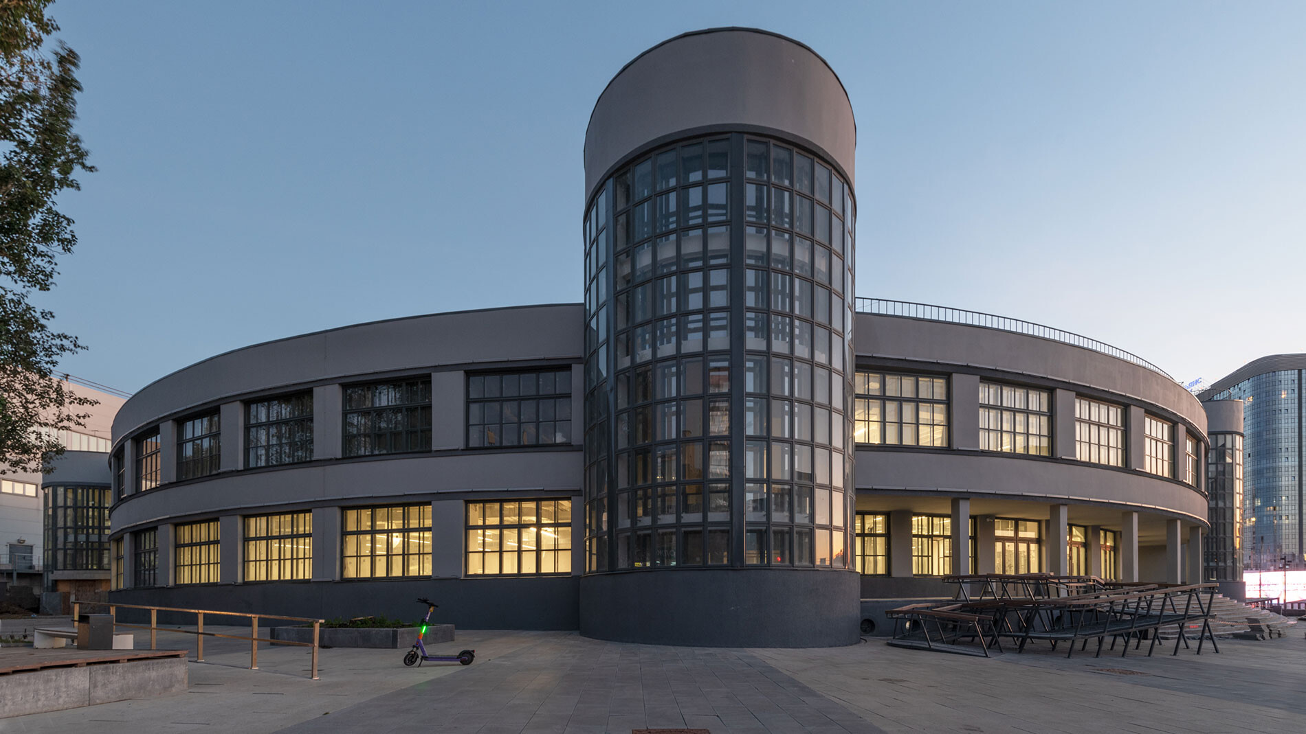 Evgeny Sharov / Branch of the Tretyakov Gallery in Samara