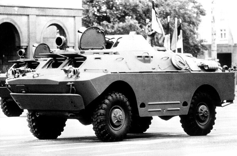 BRDM-2 durante un desfile militar celebrado en los años 80.