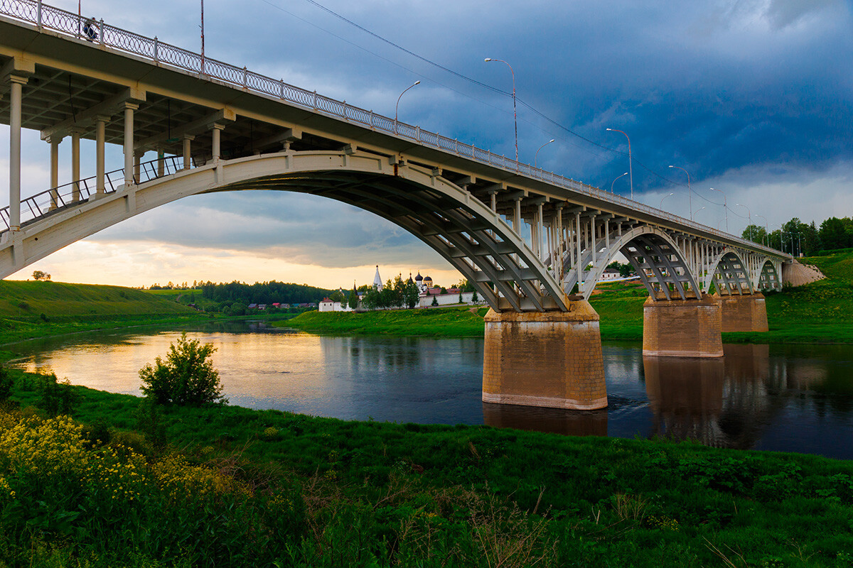 Staritsa Bridge
