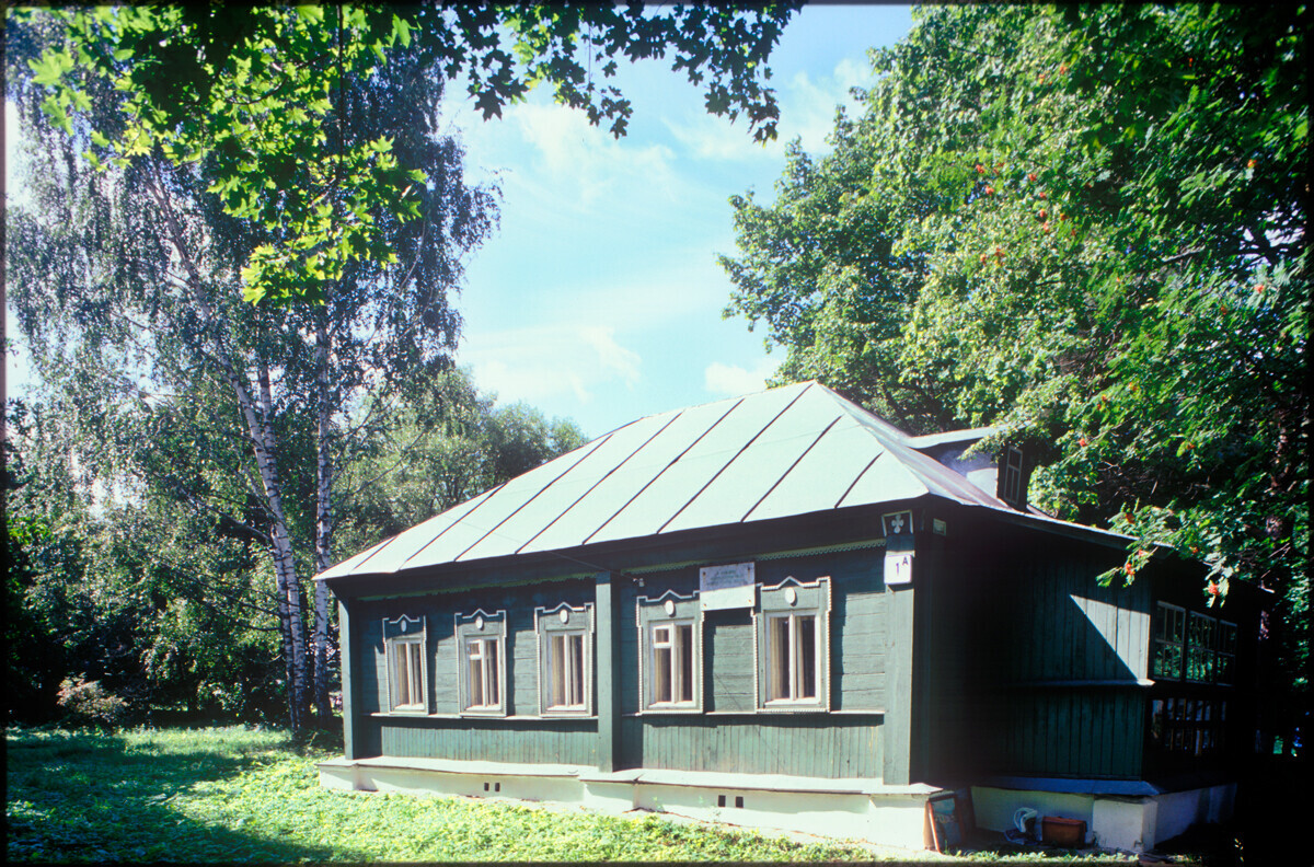 Darovoïé. Le Pavillon. Photographie prise par William Brumfield le 22 août 2003.