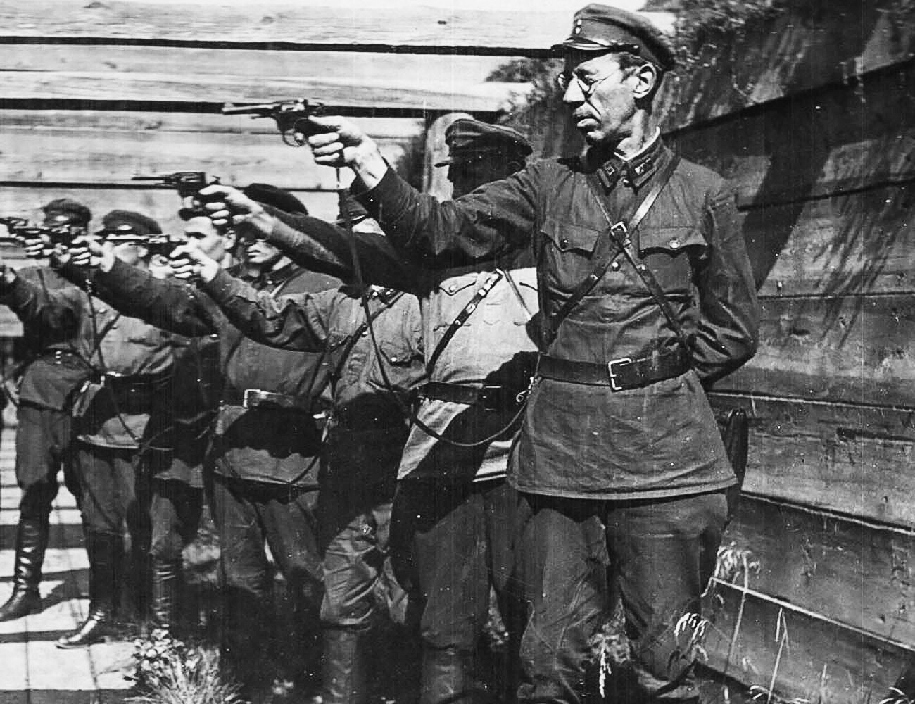 Soviet officers armed with 'Nagant' revolvers.