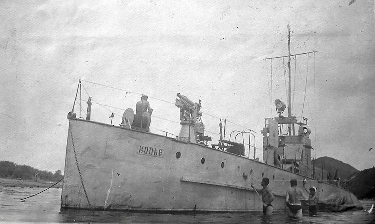 ‘Spear’ armored boat.