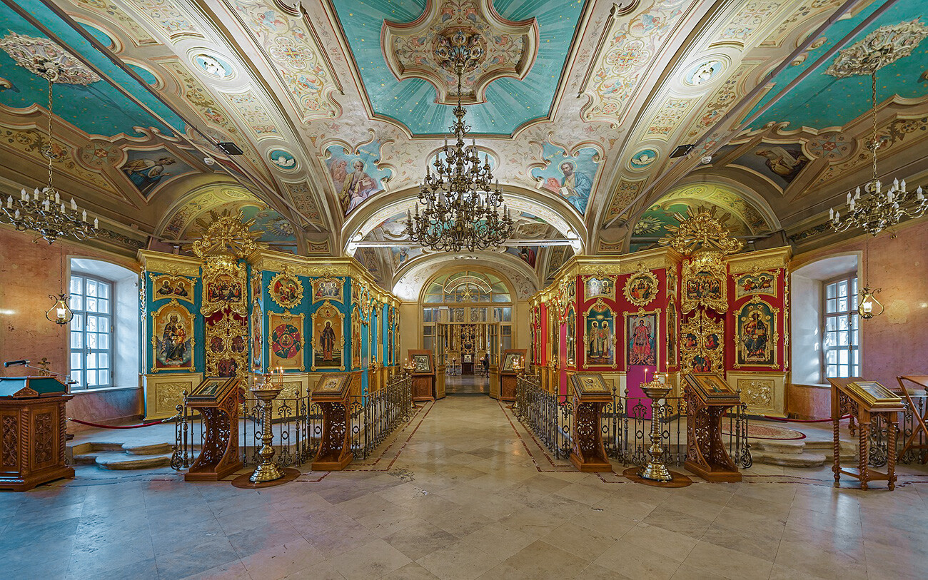 Intérieur de l'église Saint-Clément-de-Rome de Moscou