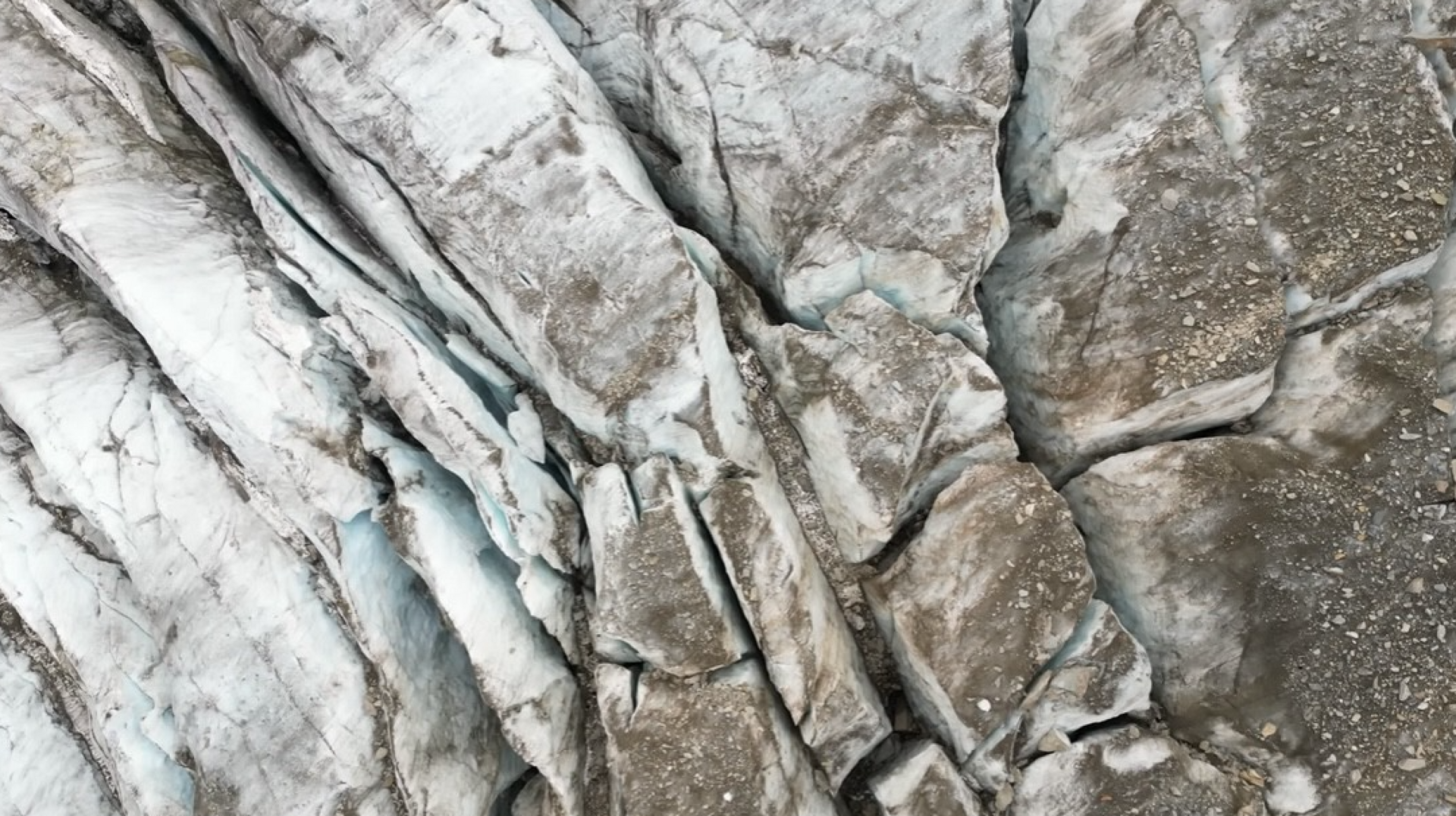 youtube.com/@AndreitravellingFilm