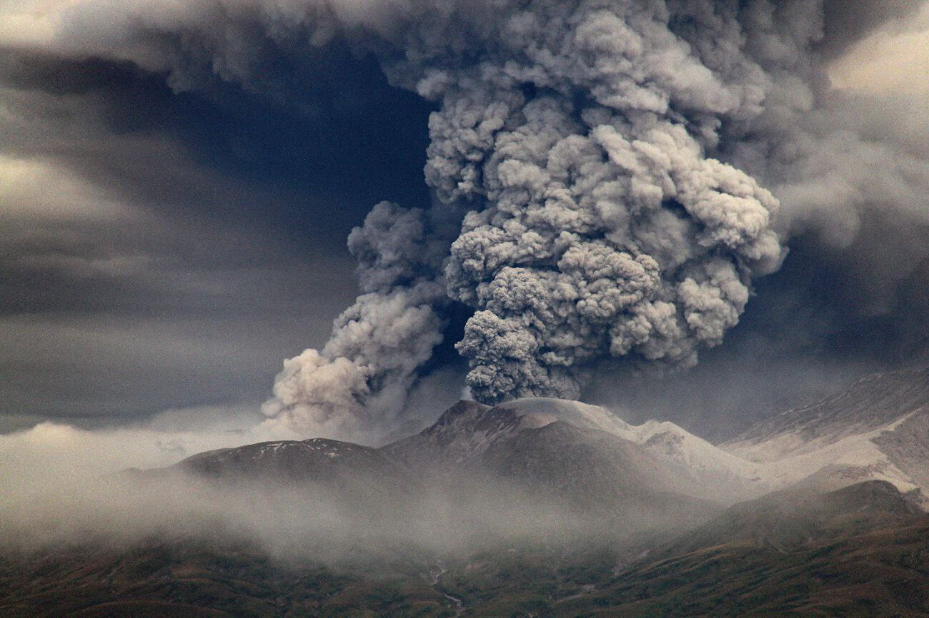 Beauté redoutable de l’éruption du volcan Chiveloutch