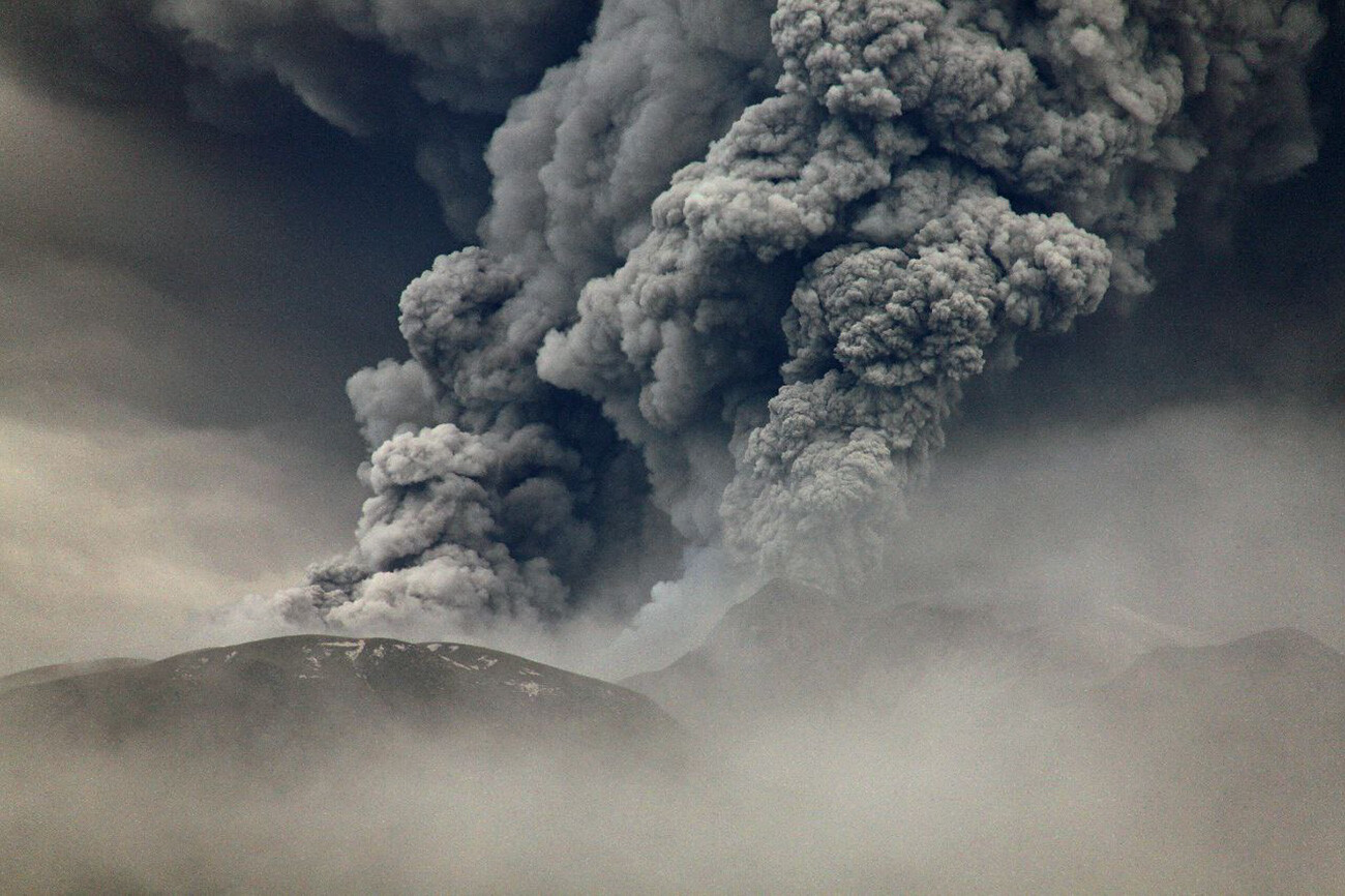 Beauté redoutable de l’éruption du volcan Chiveloutch