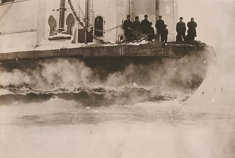 Así era ‘Baikal’, el ferry imperial que llevaba vagones de tren por el lago más profundo del mundo