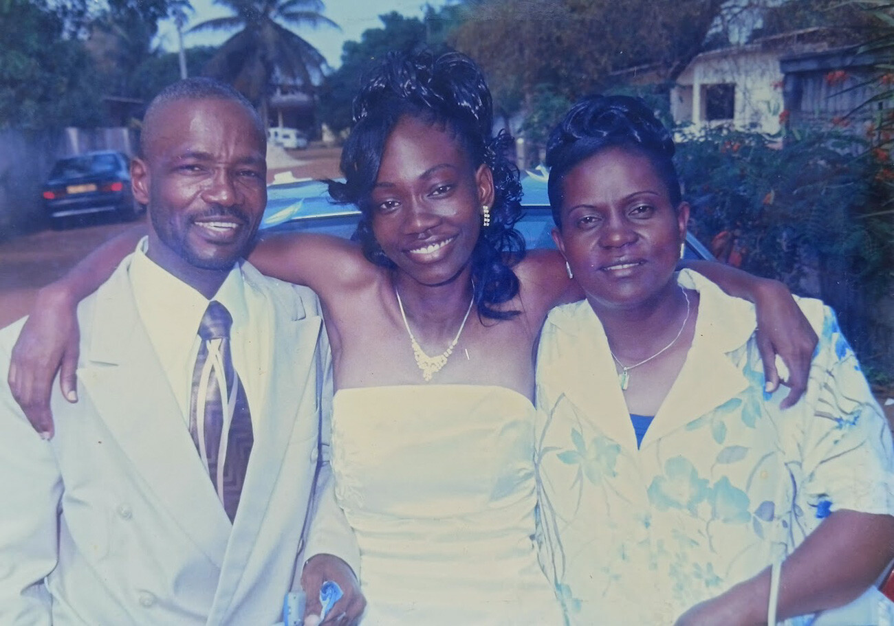 Suzy with her parents