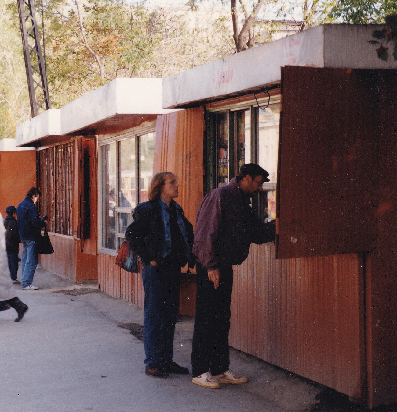 Kahl and Kolyada at the market, 1990s