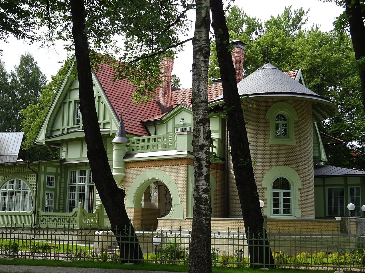 Dacha after the recent restoration