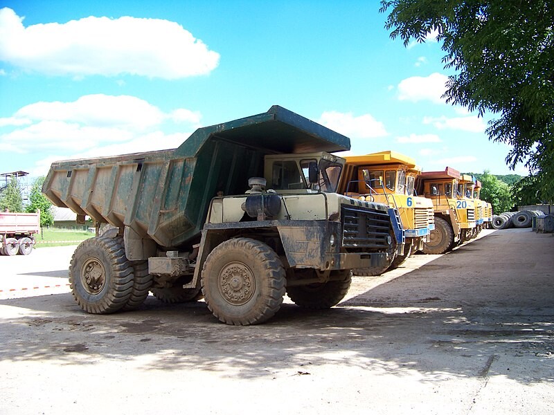 BelAZ-540 empleados en Bohemia (Chequia), 2009.