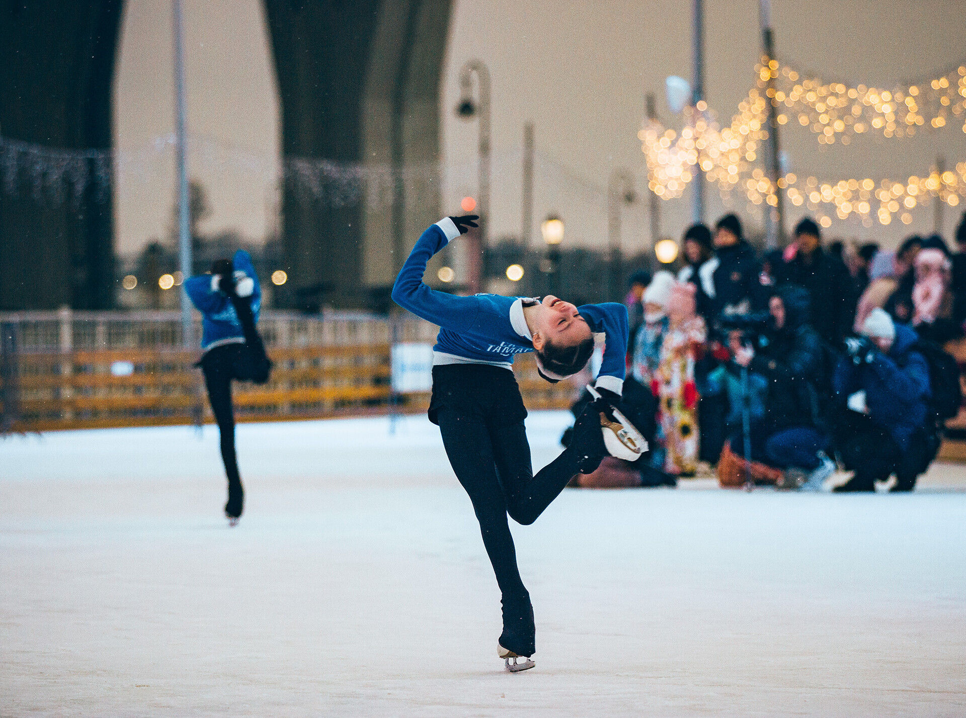 Saint-Pétersbourg a inauguré la plus grande patinoire au monde!