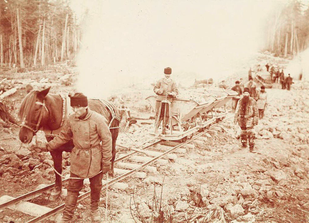 Construcción del ferrocarril en Siberia