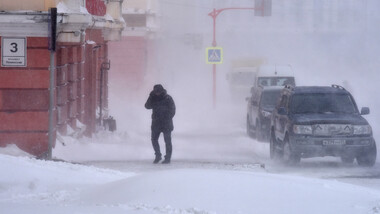 ノリリスクの吹雪はなぜ「黒い」と呼ばれるのか？
