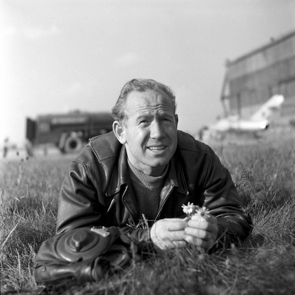 Alexey Leonov before a training flight (1963)Later, Boris Smirnov became the chief Soviet cameraman of the Soyuz-Apollo programme and head of the VGIK cinema and television engineering school.