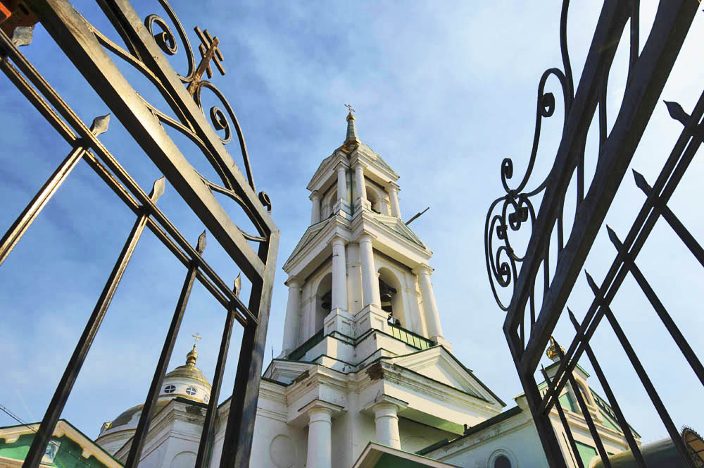 Pokrovskaya Church where a memorial service is held in Marina Tsvetaeva’s name every year on August 31, or Petropavlovskoye Cemetery where Anastasia Tsvetaeva, Marina's sister, set a memorial sign: “Marina Ivanovna Tsvetaeva is buried in this cemetery’s part.”