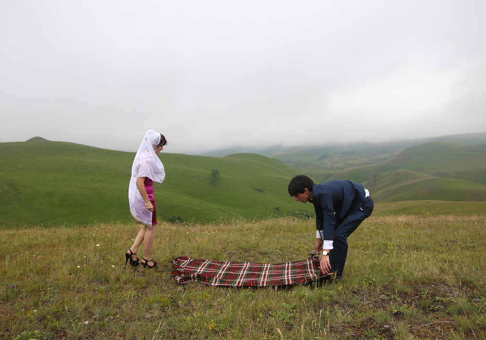 Customs and traditions in Dagestan are preserved to a greater extent in rural areas. For example, nikah. Nikah is an Islamic ceremony of marriage, it is an essential part of Muslim marriage.