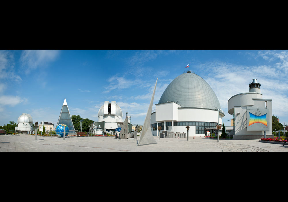 ... pero no es tan común es que la gente corriente pueda admirar y estudiar las galaxias como si estuvieran en el espacio.