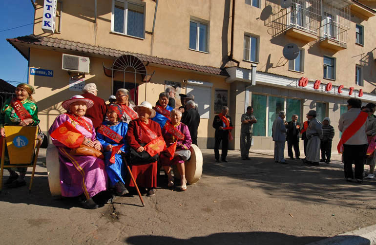 En septembre 2012, Kyzyl a célébré le 98e anniversaire de sa fondation en tant que ville.