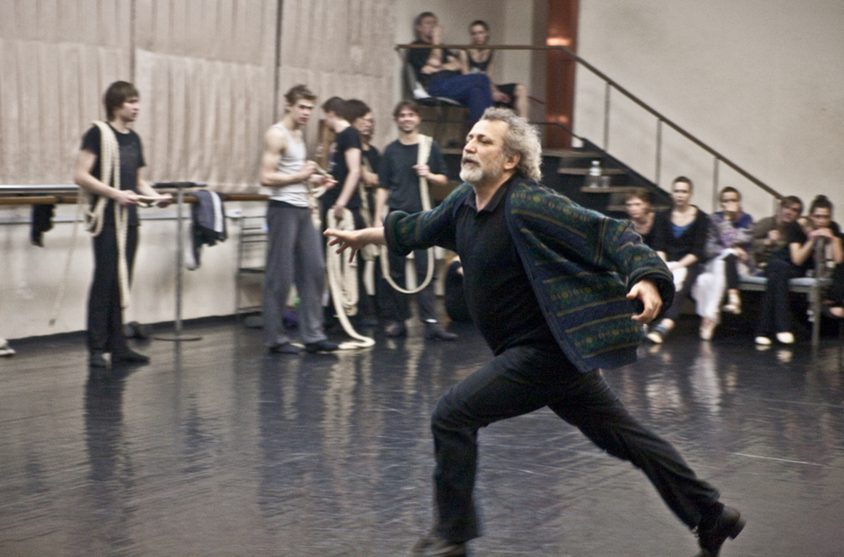 V poznih 70-ih in v začetku 80-ih let Eifmanov balet razvije svojevrsten pristop k ustvarjanju novega repertoarja. Na sporedu gledališča se je začelo pojavljati vse več del svetovne klasične literature. Koreograf je v predstavah naslavljal klasične zgodbe in raziskoval nove žanre. Ustvaril je nove baletne predstave, za katere je značilna ostrina koreografskih vzorcev, ki so odražali goreče strasti likov: Figarova svatba, Dvanajsta noč, Legenda, Therese Raquin, Idiot, Dvoboj, Mojster in Margareta in tako dalje.