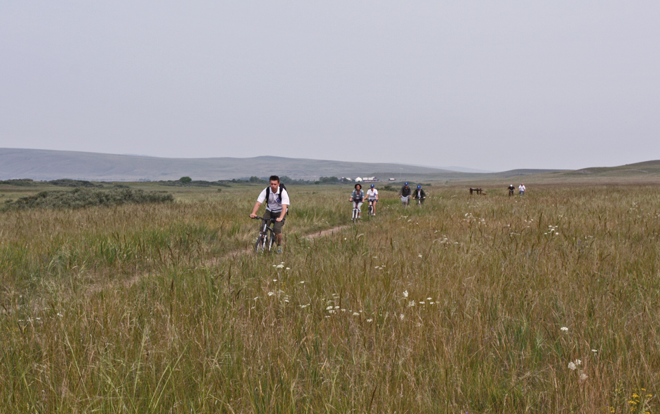 Khakassia Reserve is actively developing eco-tourism. At Lake Itkul, visitors can do volunteer work or rent a bicycle and ride along the ornithological routes or flora trails.