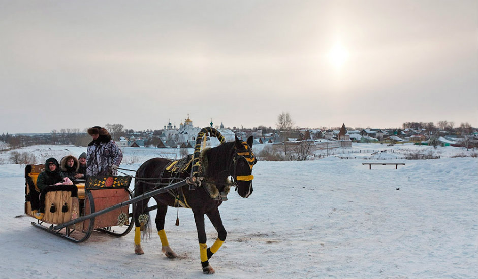 4/11. У зимским месецима можете се возити у традиционалној руској кочији.