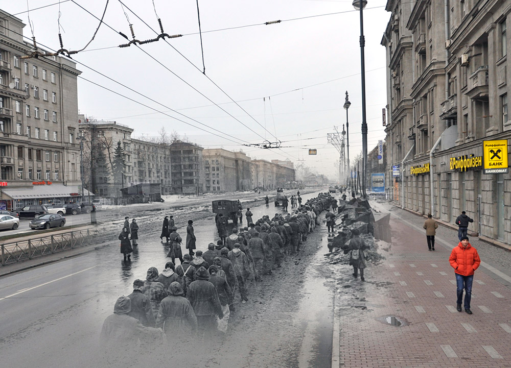 Une colonne de prisonniers passant devant le 186, avenue de Moscou.