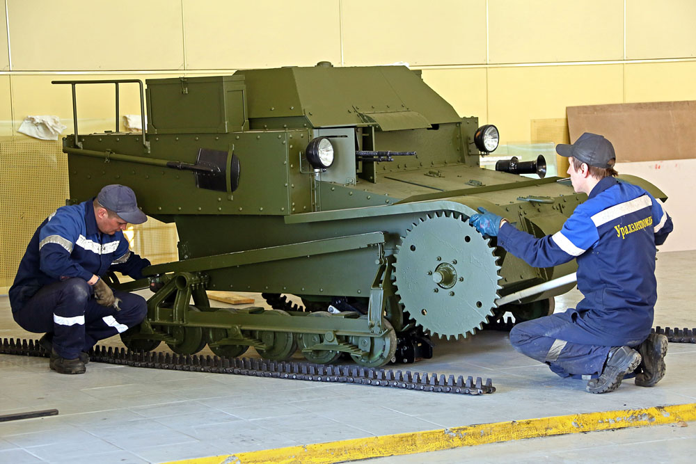 Every year the museum's assortment is replenished by new kinds of military equipment. Each restoration prolongs the life of these rare exhibits by at least 20-25 years.